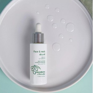Face And Neck Dry Oil